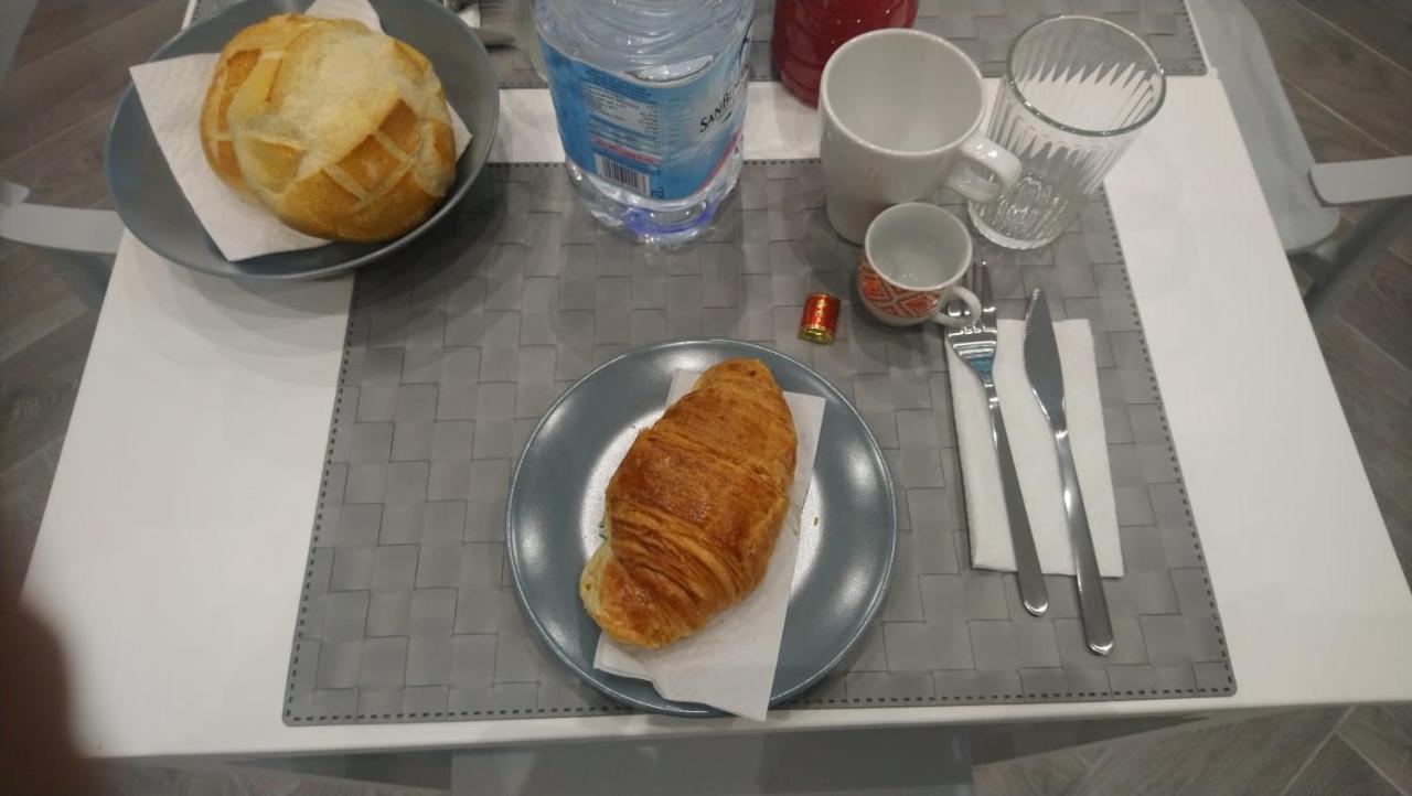 Soggiorno Napoletano Naples Luaran gambar