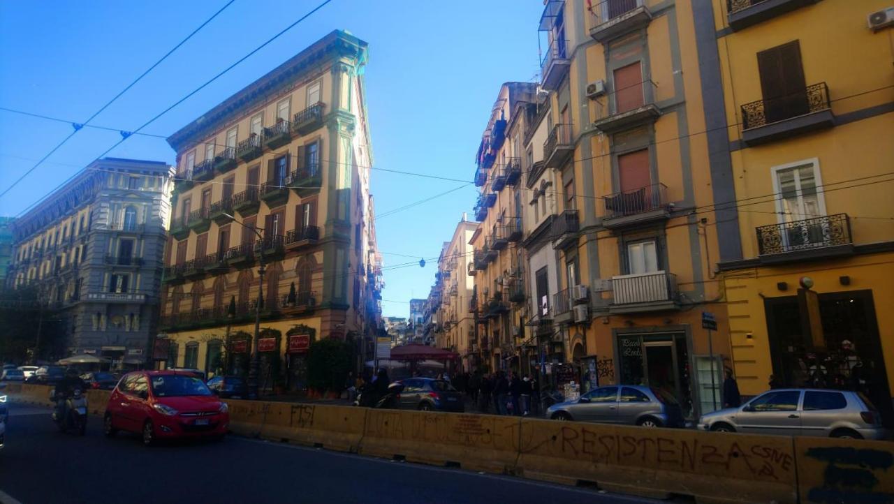 Soggiorno Napoletano Naples Luaran gambar